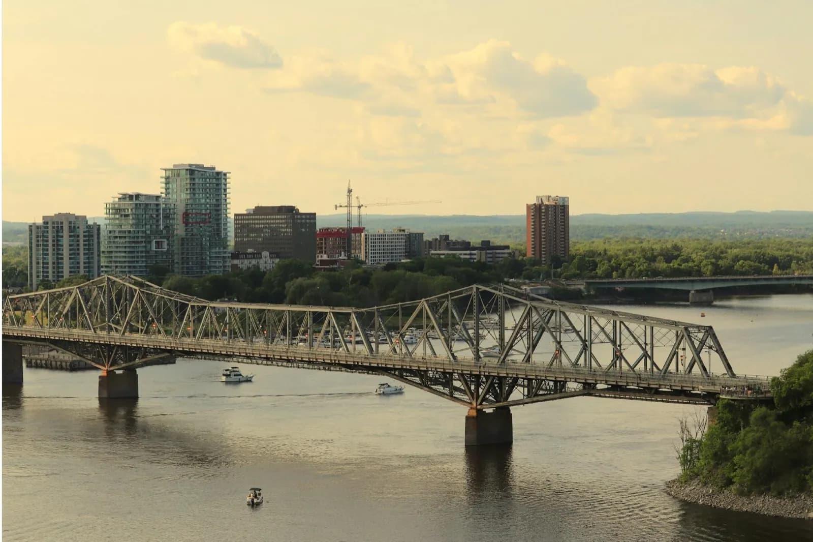 Commercial doors in Gatineau, QC — sales, certified installation, NFPA 80 inspection, and 24/7 repair across Gatineau and the Greater Gatineau Area