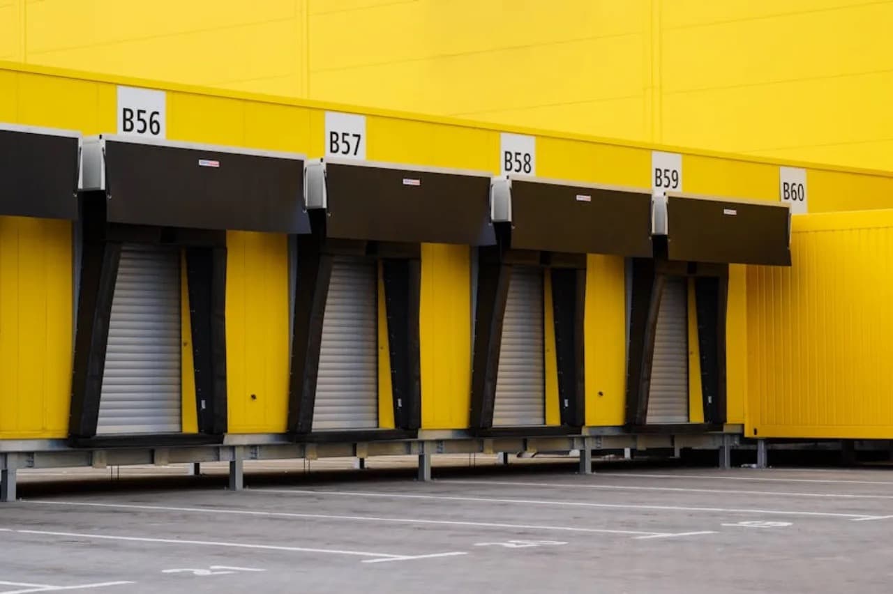 Commercial Doors — commercial-door sales, installation, and service across Canada